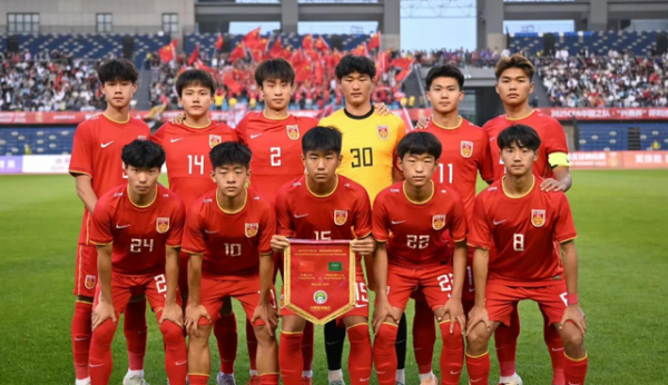 富邦优配 3-0！中国男足大胜日本，全场压着打，2连胜轰10球，主场夺冠稳了